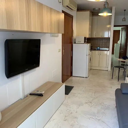 1 Bedroom Close Beach In Los Boliches Apartment *